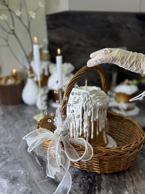 Декор 2026 паска-свічка яку можна запалювати