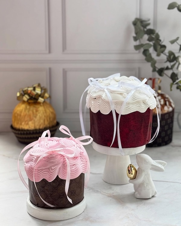 декор паски бантами та перлинами 2026 в пастельних кольорах