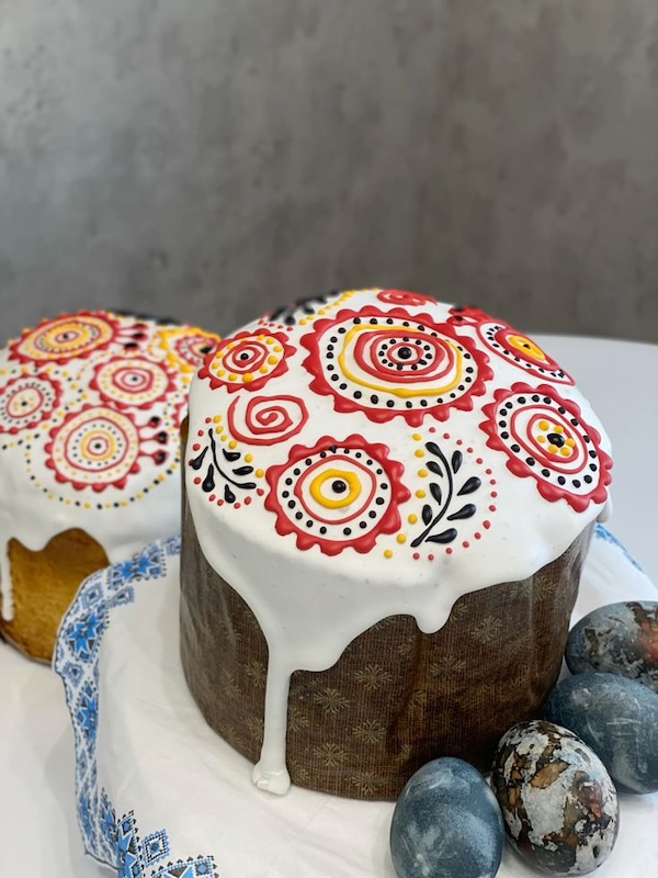 декор паски вишиканки 2026 розпис айсингом